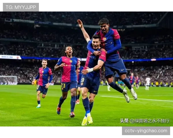 巴萨3-1逆转那不勒斯，莱万多夫斯基梅开二度主导翻盘
